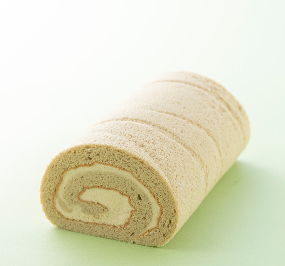 そば粉のロールケーキ